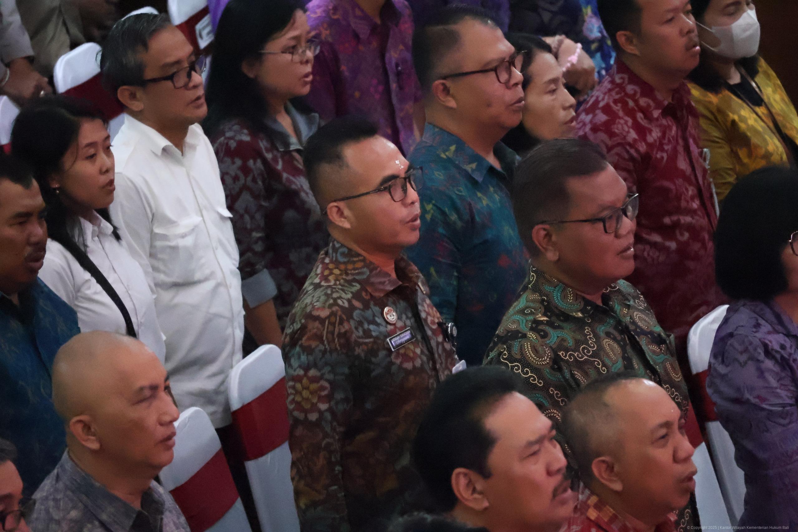 155ed537-8a70-43fc-ab54-c4ed0c6d85f7